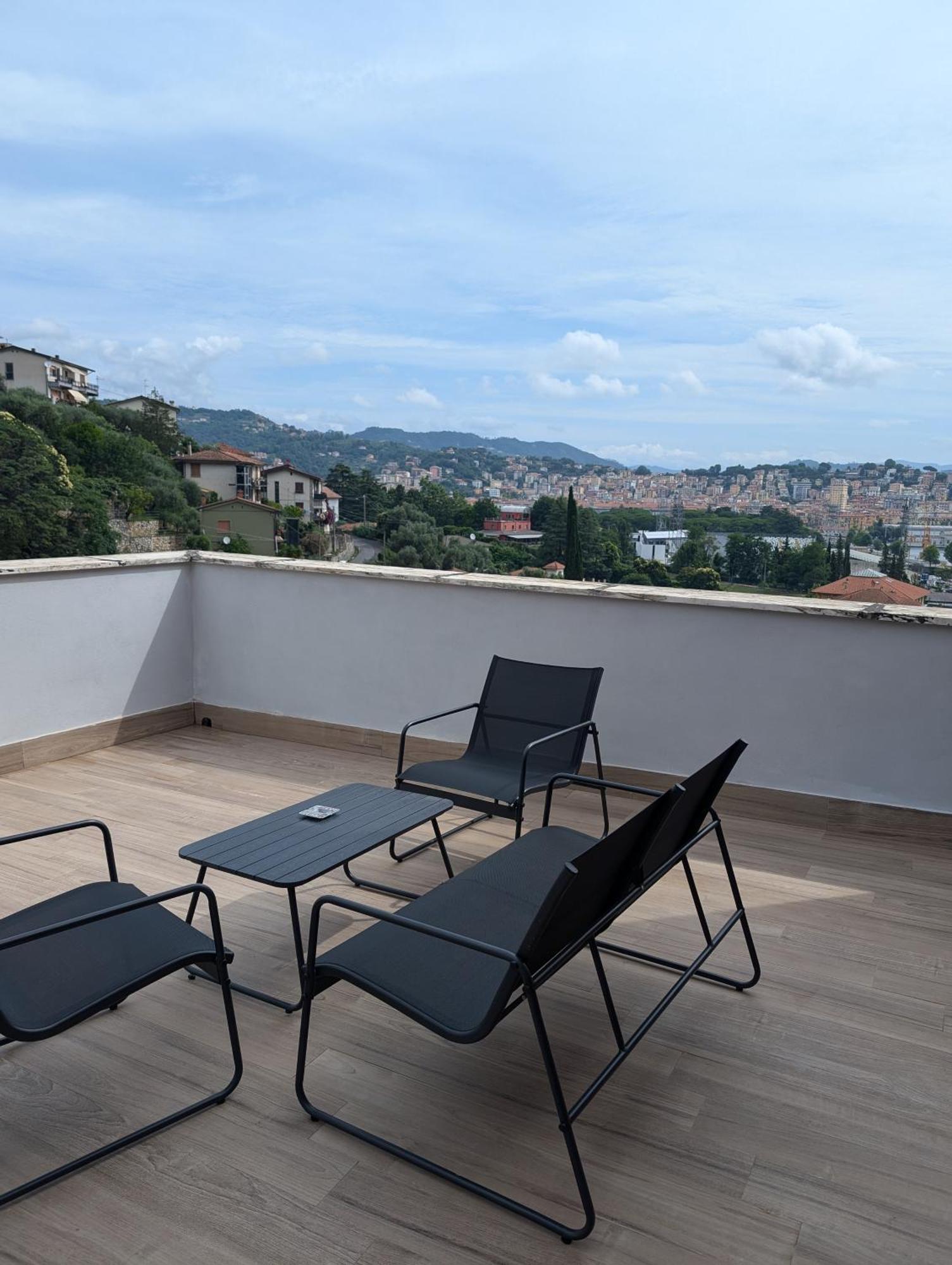 Appartamento Casa Vacanze La Spezia Esterno foto